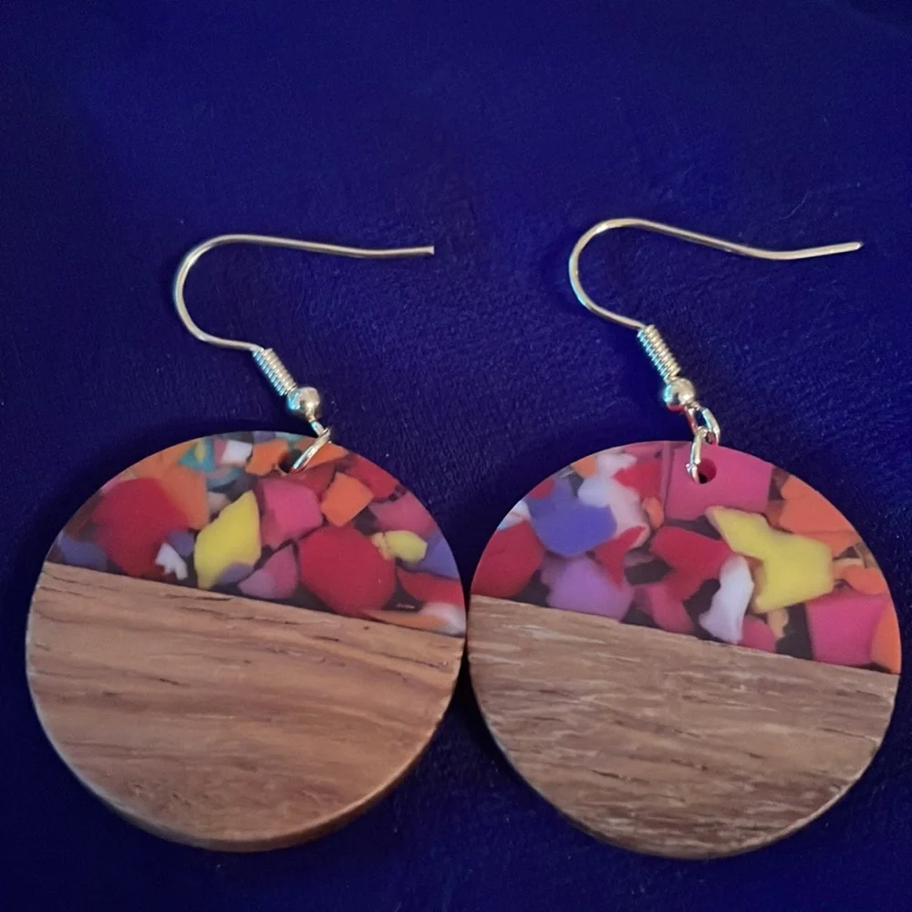 Earring set - Picture 2 of 3